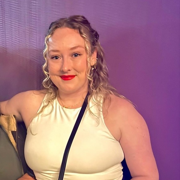 Meet your Posher, Sammie - Picture 1 of 1